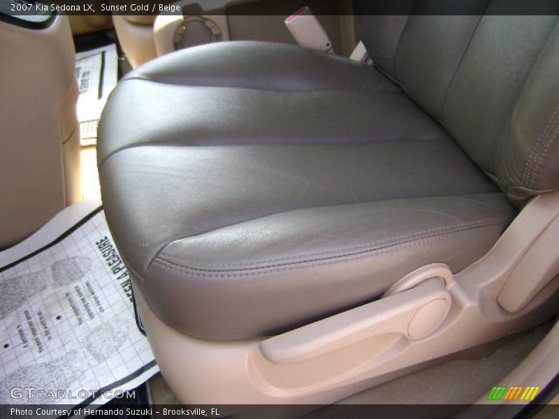 Sunset Gold / Beige 2007 Kia Sedona LX