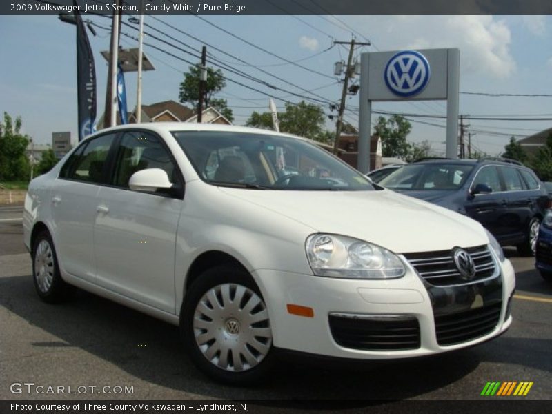 Candy White / Pure Beige 2009 Volkswagen Jetta S Sedan