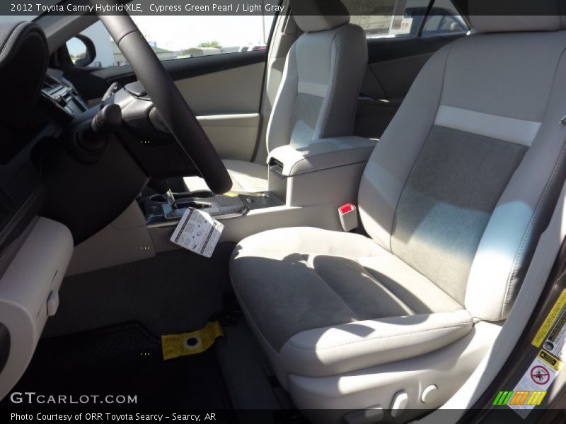 Cypress Green Pearl / Light Gray 2012 Toyota Camry Hybrid XLE