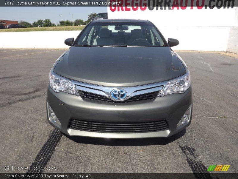 Cypress Green Pearl / Light Gray 2012 Toyota Camry Hybrid XLE
