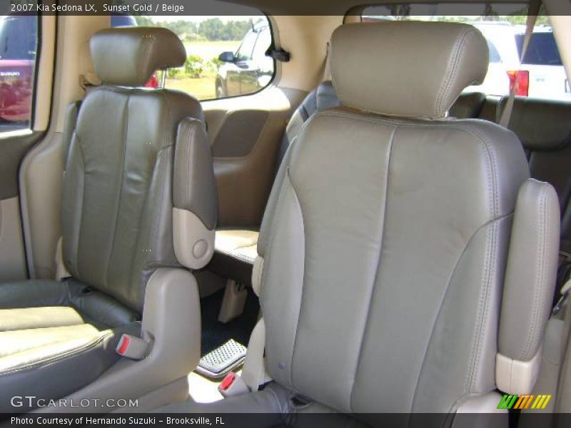 Sunset Gold / Beige 2007 Kia Sedona LX