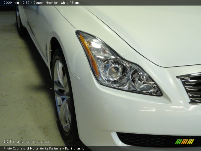 Moonlight White / Stone 2009 Infiniti G 37 x Coupe