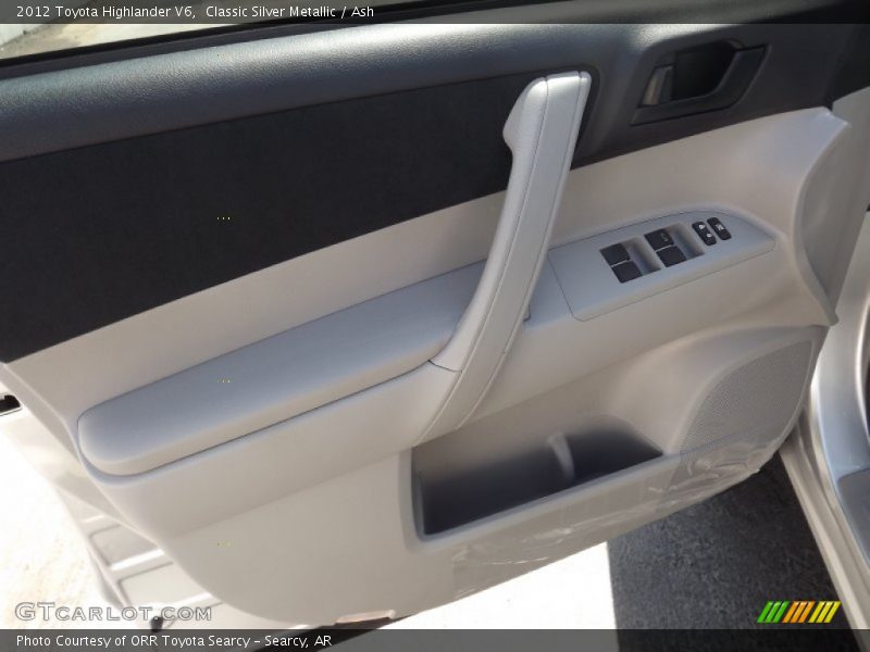 Classic Silver Metallic / Ash 2012 Toyota Highlander V6