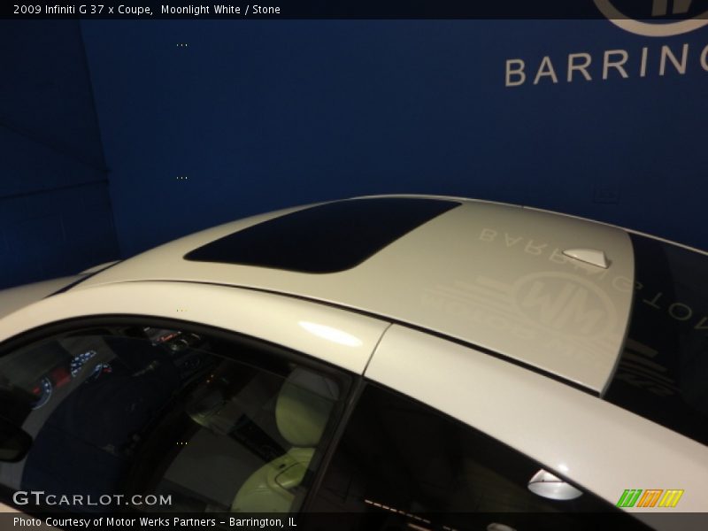 Moonlight White / Stone 2009 Infiniti G 37 x Coupe