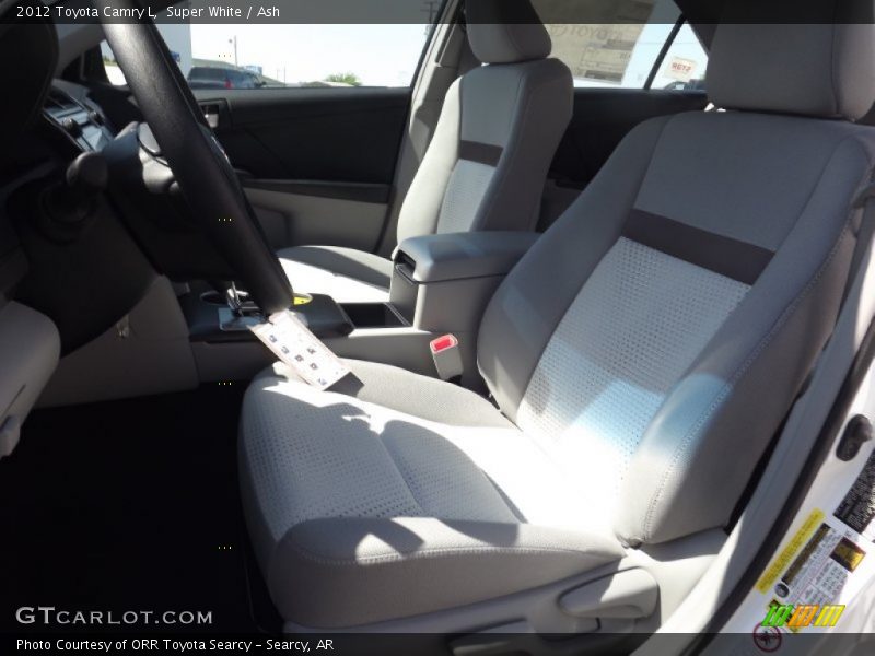 Super White / Ash 2012 Toyota Camry L