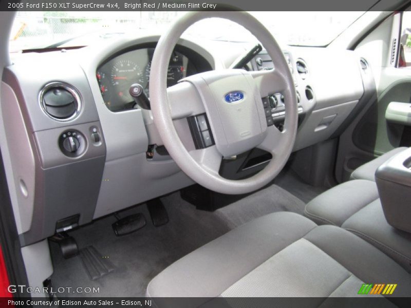 Medium Flint Grey Interior - 2005 F150 XLT SuperCrew 4x4 