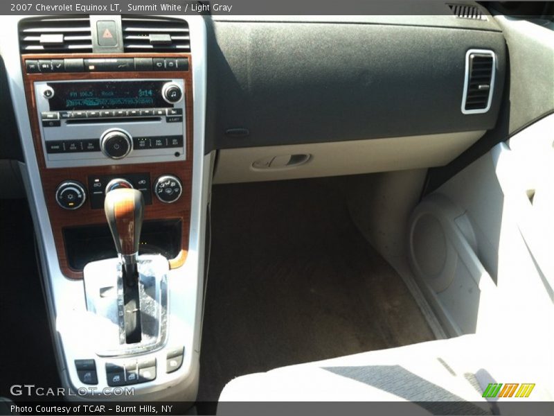 Summit White / Light Gray 2007 Chevrolet Equinox LT
