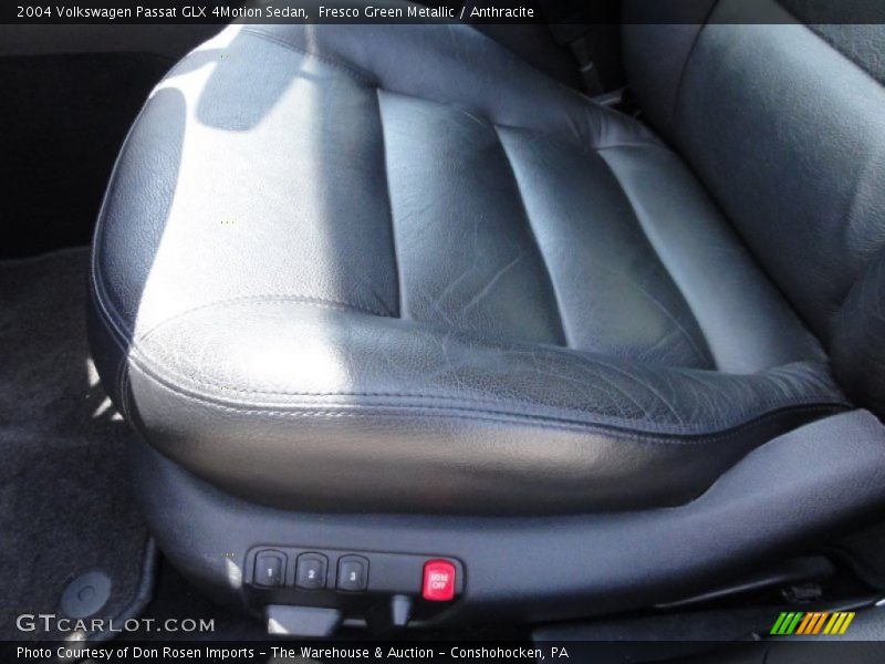 Fresco Green Metallic / Anthracite 2004 Volkswagen Passat GLX 4Motion Sedan