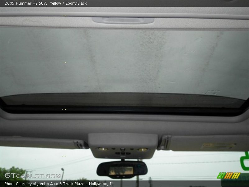 Yellow / Ebony Black 2005 Hummer H2 SUV