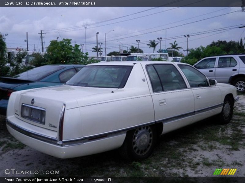 White / Neutral Shale 1996 Cadillac DeVille Sedan