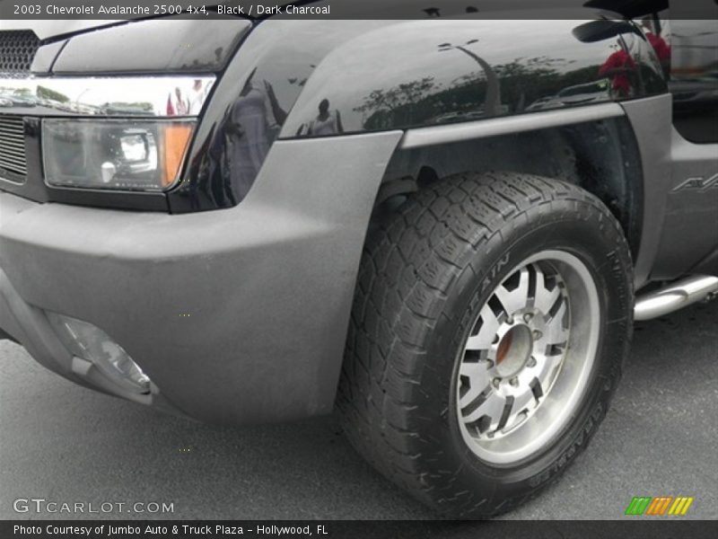 Black / Dark Charcoal 2003 Chevrolet Avalanche 2500 4x4