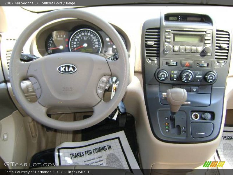 Sunset Gold / Beige 2007 Kia Sedona LX
