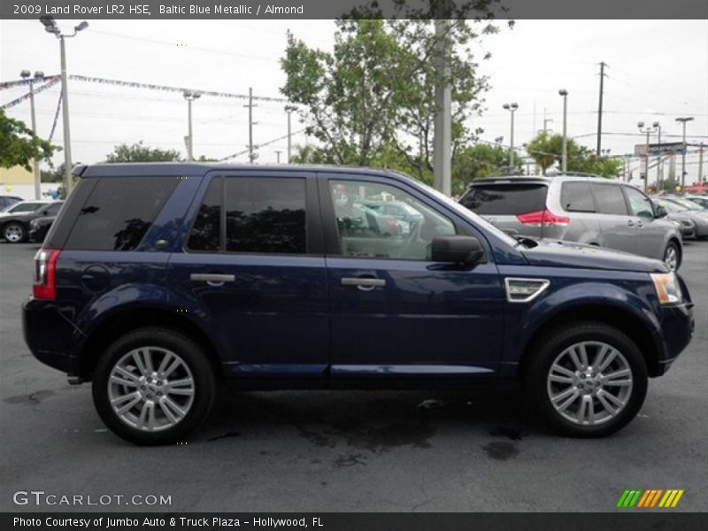 Baltic Blue Metallic / Almond 2009 Land Rover LR2 HSE
