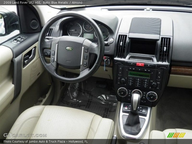 Baltic Blue Metallic / Almond 2009 Land Rover LR2 HSE