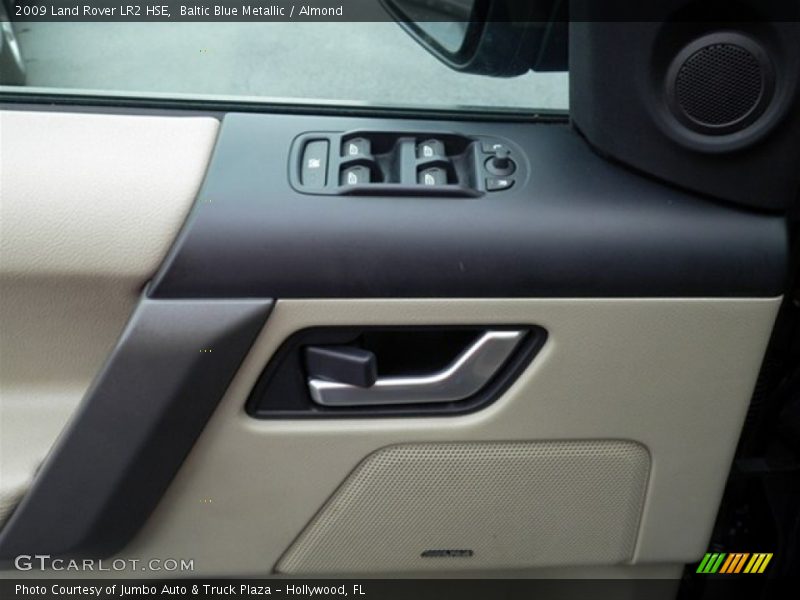 Baltic Blue Metallic / Almond 2009 Land Rover LR2 HSE