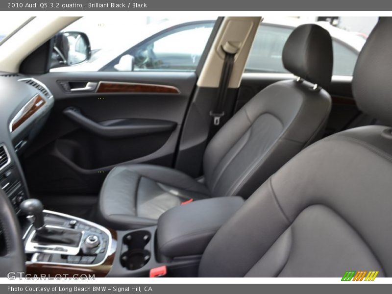 Brilliant Black / Black 2010 Audi Q5 3.2 quattro