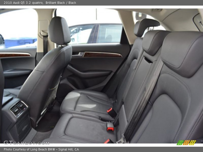 Brilliant Black / Black 2010 Audi Q5 3.2 quattro