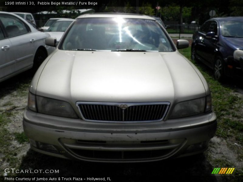 Pebble Beige Metallic / Pure Beige 1998 Infiniti I 30