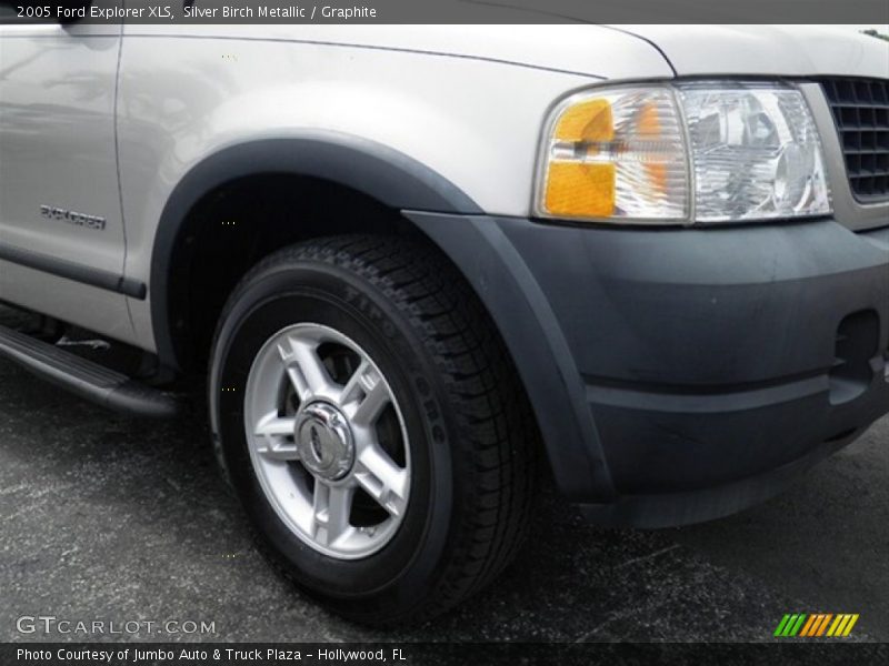 Silver Birch Metallic / Graphite 2005 Ford Explorer XLS