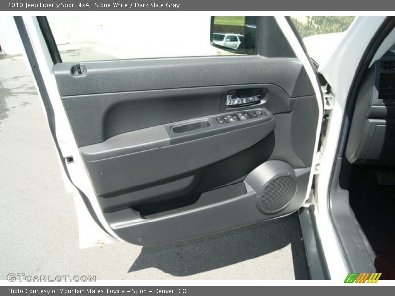 Stone White / Dark Slate Gray 2010 Jeep Liberty Sport 4x4