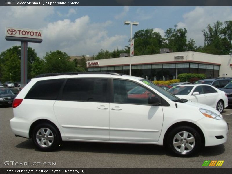 Super White / Stone 2009 Toyota Sienna LE