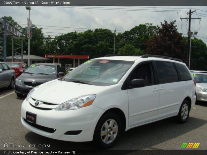 Super White / Stone 2009 Toyota Sienna LE