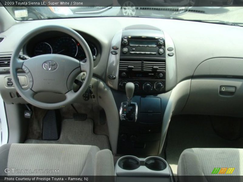 Super White / Stone 2009 Toyota Sienna LE