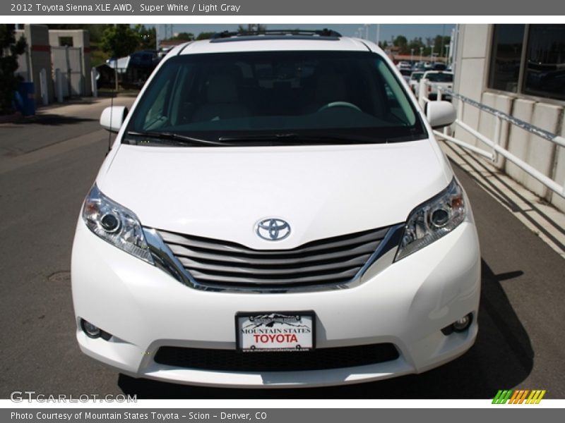 Super White / Light Gray 2012 Toyota Sienna XLE AWD