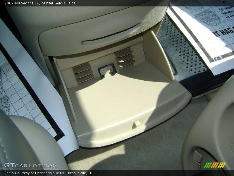 Sunset Gold / Beige 2007 Kia Sedona LX