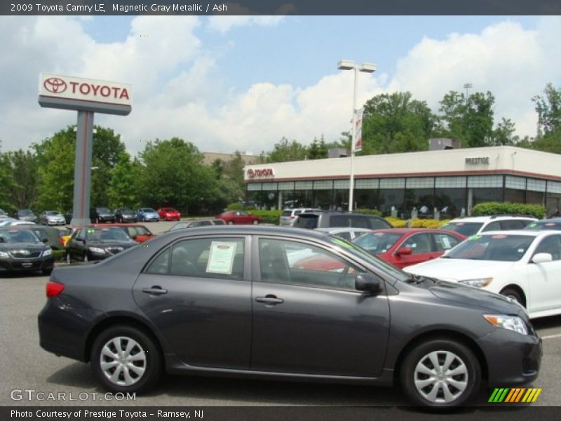 Magnetic Gray Metallic / Ash 2009 Toyota Camry LE