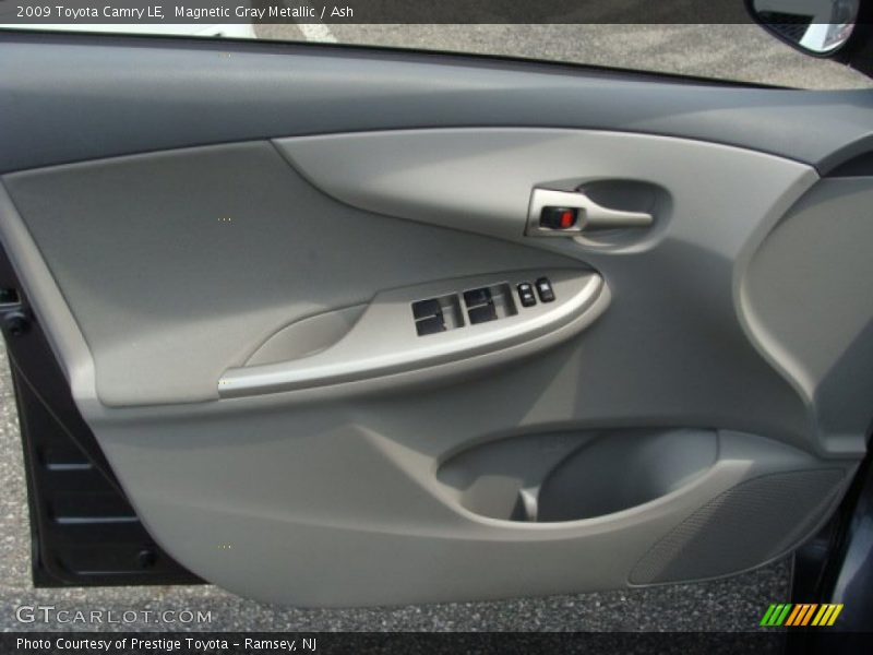 Magnetic Gray Metallic / Ash 2009 Toyota Camry LE