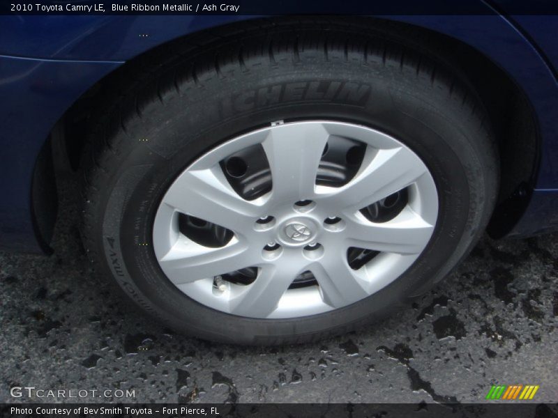Blue Ribbon Metallic / Ash Gray 2010 Toyota Camry LE