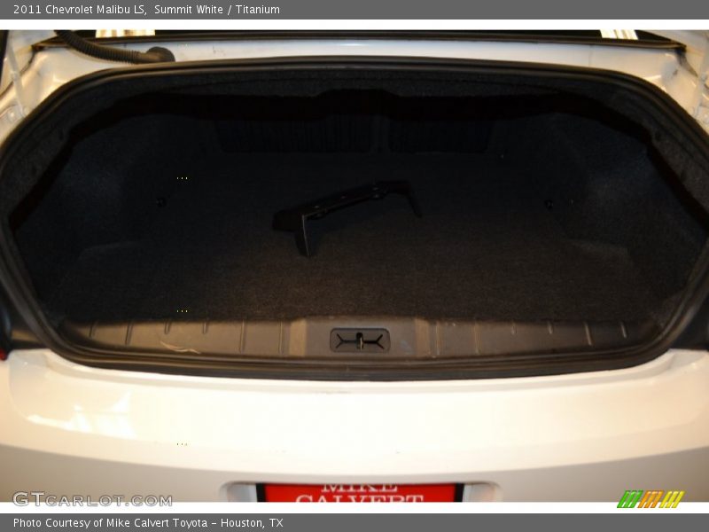 Summit White / Titanium 2011 Chevrolet Malibu LS