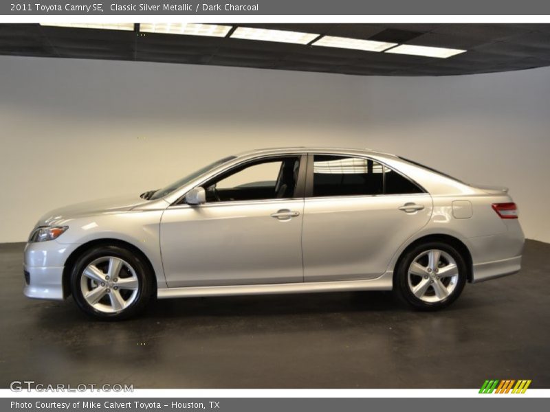 Classic Silver Metallic / Dark Charcoal 2011 Toyota Camry SE