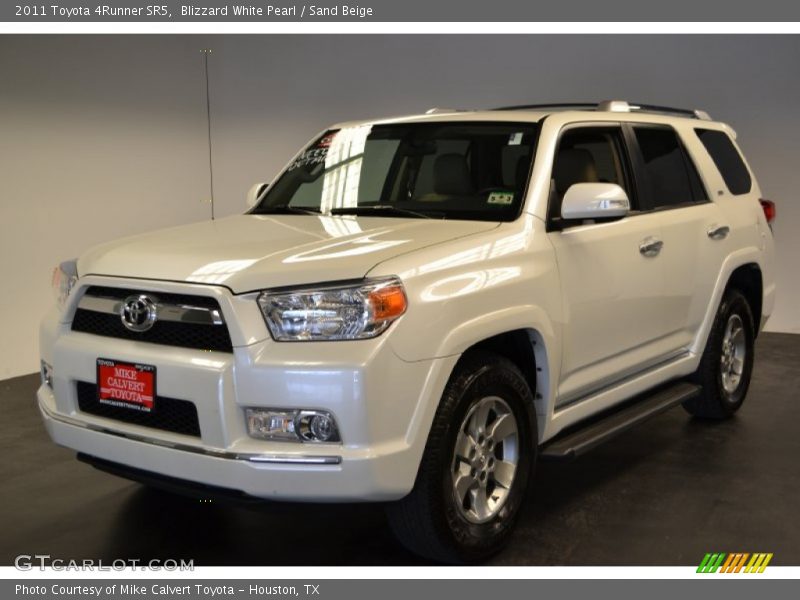 Blizzard White Pearl / Sand Beige 2011 Toyota 4Runner SR5