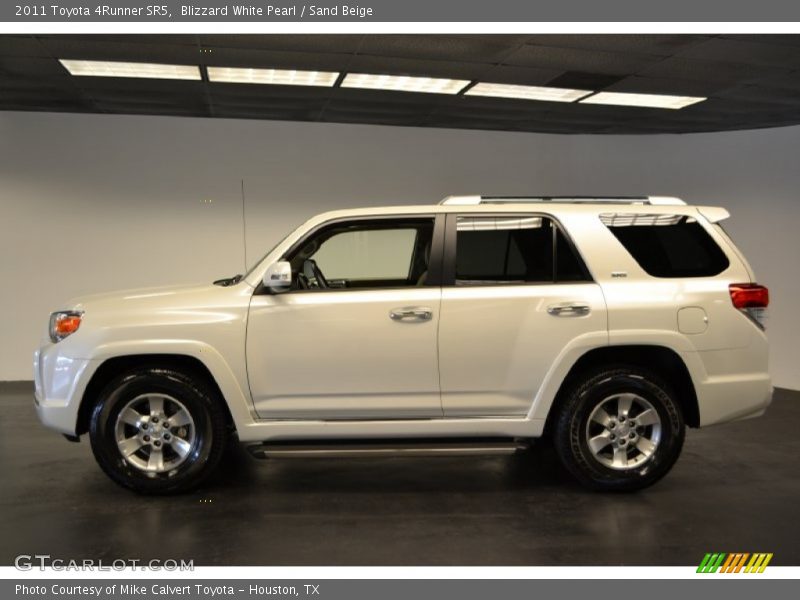 Blizzard White Pearl / Sand Beige 2011 Toyota 4Runner SR5