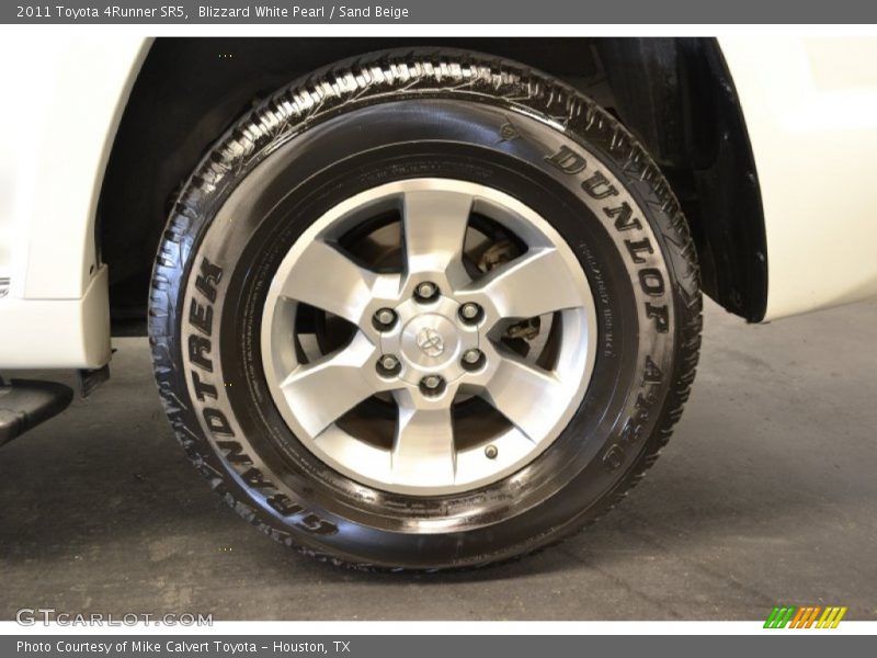 Blizzard White Pearl / Sand Beige 2011 Toyota 4Runner SR5
