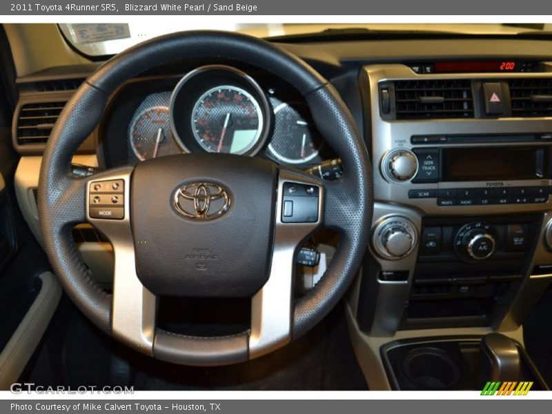 Blizzard White Pearl / Sand Beige 2011 Toyota 4Runner SR5