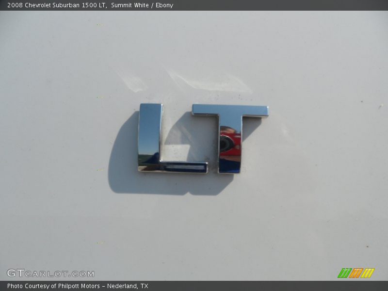  2008 Suburban 1500 LT Logo