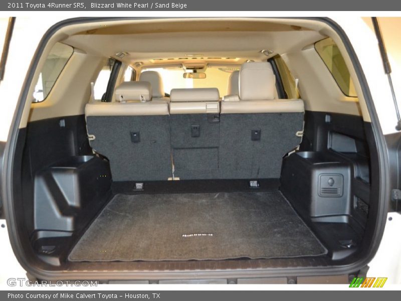 Blizzard White Pearl / Sand Beige 2011 Toyota 4Runner SR5