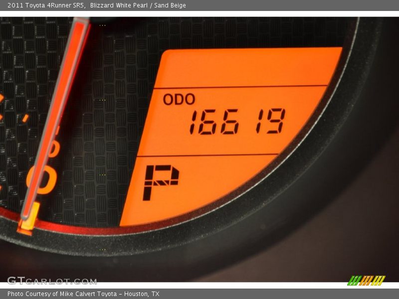 Blizzard White Pearl / Sand Beige 2011 Toyota 4Runner SR5