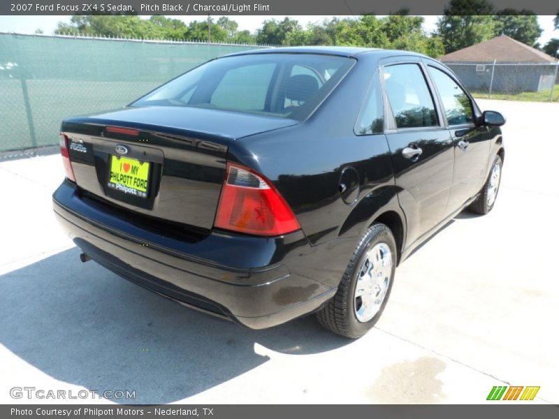 Pitch Black / Charcoal/Light Flint 2007 Ford Focus ZX4 S Sedan
