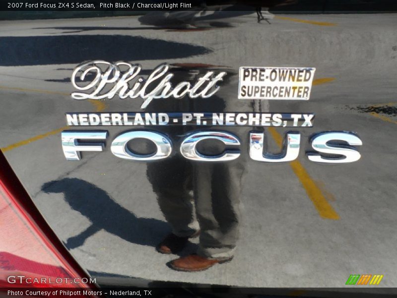 Pitch Black / Charcoal/Light Flint 2007 Ford Focus ZX4 S Sedan