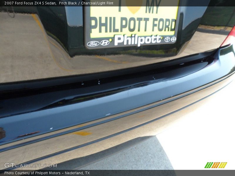 Pitch Black / Charcoal/Light Flint 2007 Ford Focus ZX4 S Sedan