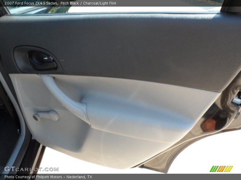 Pitch Black / Charcoal/Light Flint 2007 Ford Focus ZX4 S Sedan