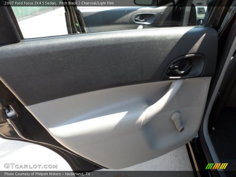 Pitch Black / Charcoal/Light Flint 2007 Ford Focus ZX4 S Sedan