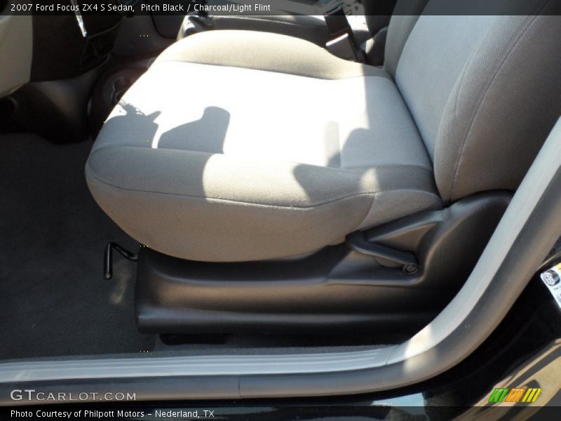 Pitch Black / Charcoal/Light Flint 2007 Ford Focus ZX4 S Sedan