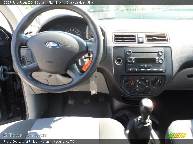 Pitch Black / Charcoal/Light Flint 2007 Ford Focus ZX4 S Sedan