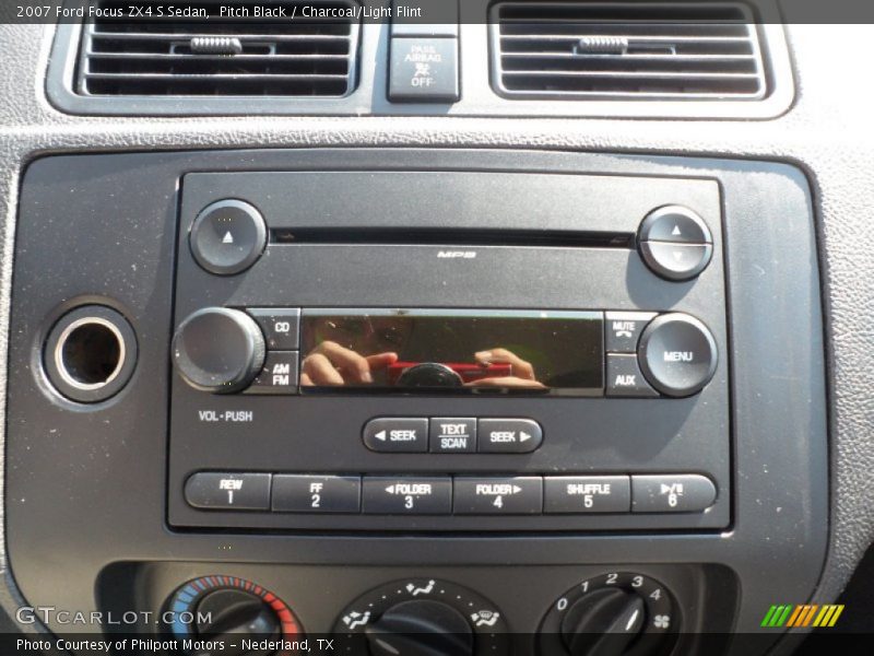 Controls of 2007 Focus ZX4 S Sedan