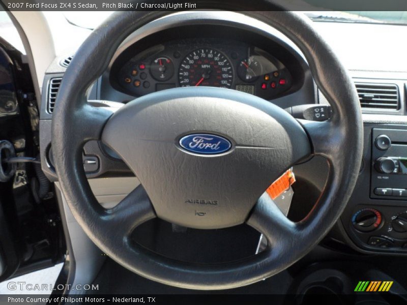  2007 Focus ZX4 S Sedan Steering Wheel